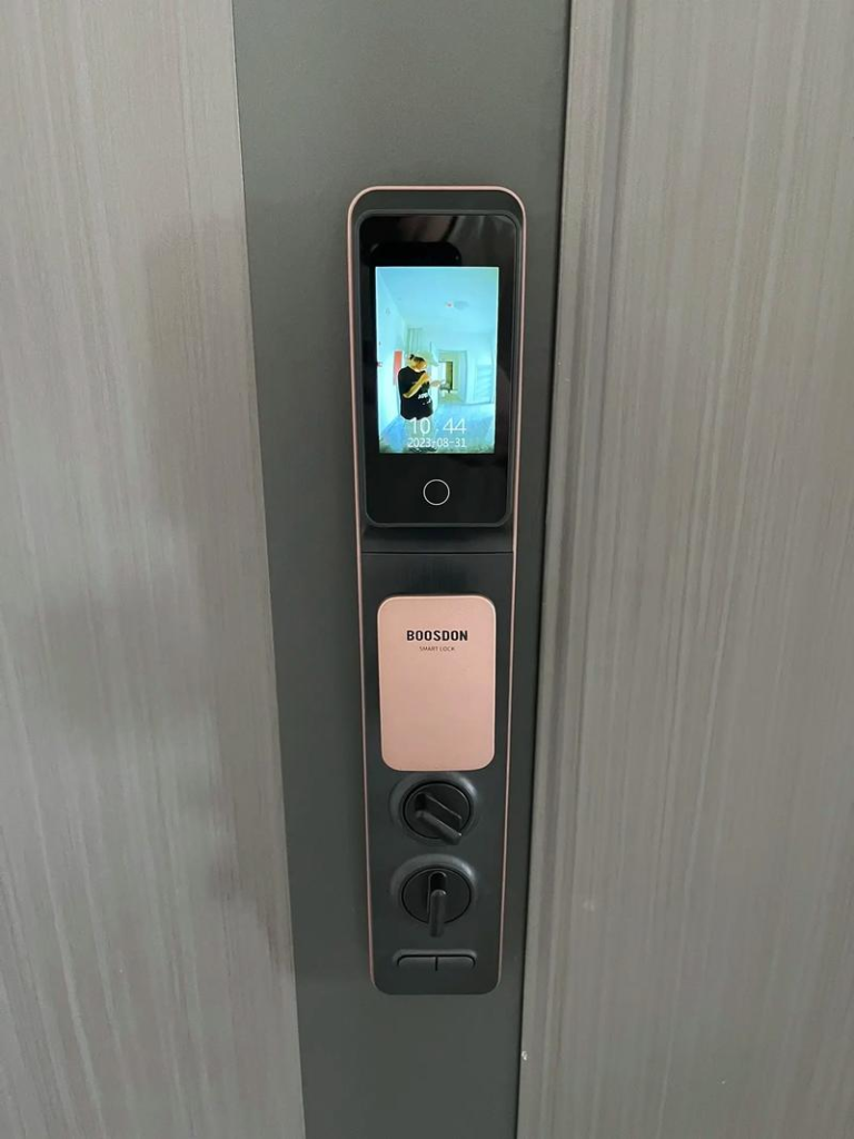 cbbbd83a-c9c1-48cf-8717-1af0b7414a58